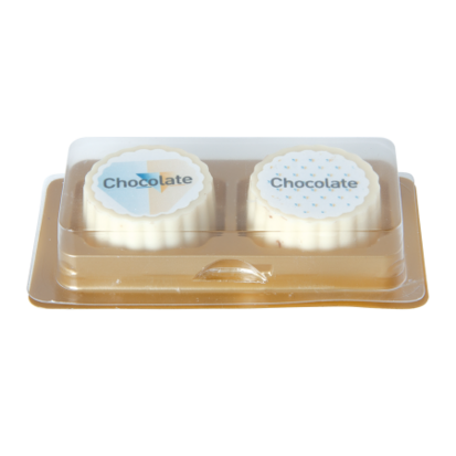 Logobonbon van witte chocolade met hazelnoot praline, rechthoekig of rond, met opdruk tot in full colour, per 2 stuks verpakt sample