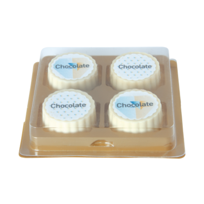 Logobonbon van witte chocolade met hazelnoot praline, rechthoekig of rond, met opdruk tot in full colour, per 4 stuks verpakt sample